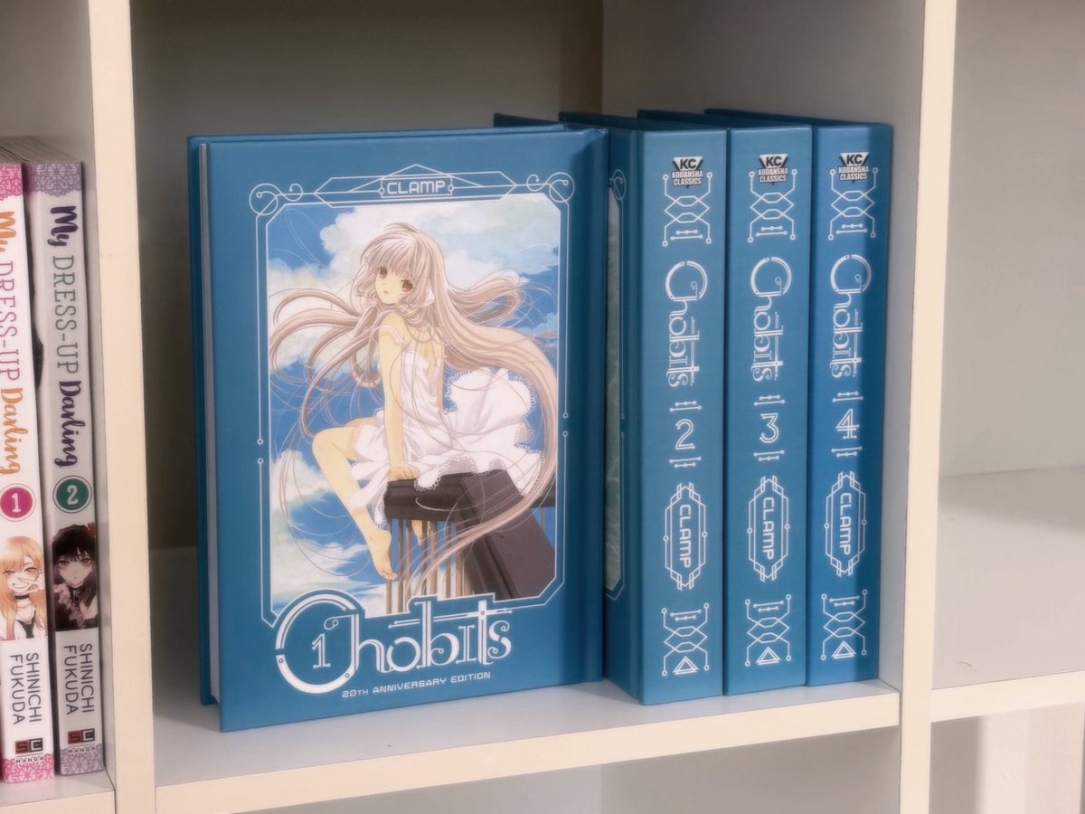 sleepinginflora's tweet photo. chobits manga set complete🪽 https://t.co/Nlr6Rv6AIn