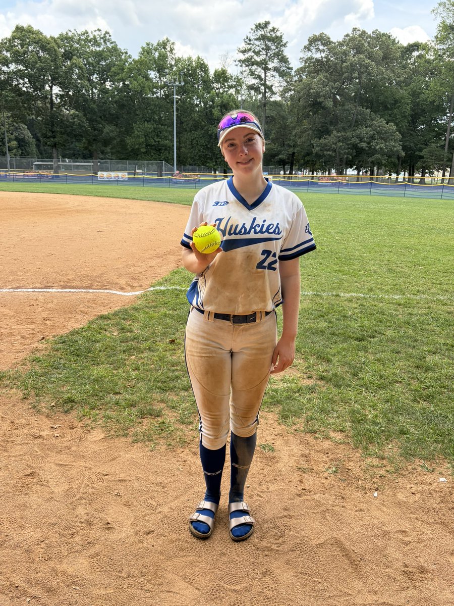 Huskies16uElite's tweet photo. π―πΆπ΄π¬ πΉπΌπ΅ πΈπΌπ¬π¬π΅ πΒ
Congratulations to @KateBrown2027 for launching a home run at Nationals today! π£
#GDTBAH #DogsUp #HomeRun @3N2Sports @EStateHuskies @usssaeastcoast https://t.co/b289TR5VMF