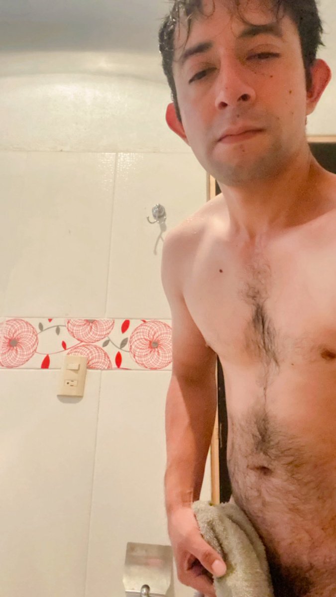 diegosalva64591's tweet photo. Pelitos de twink #gay #gaytwitter #lgbtq #twink #hairytwink #bodyhair #gayboy #goodboy #cute #AgostoXMás https://t.co/cb0Nojj29Z
