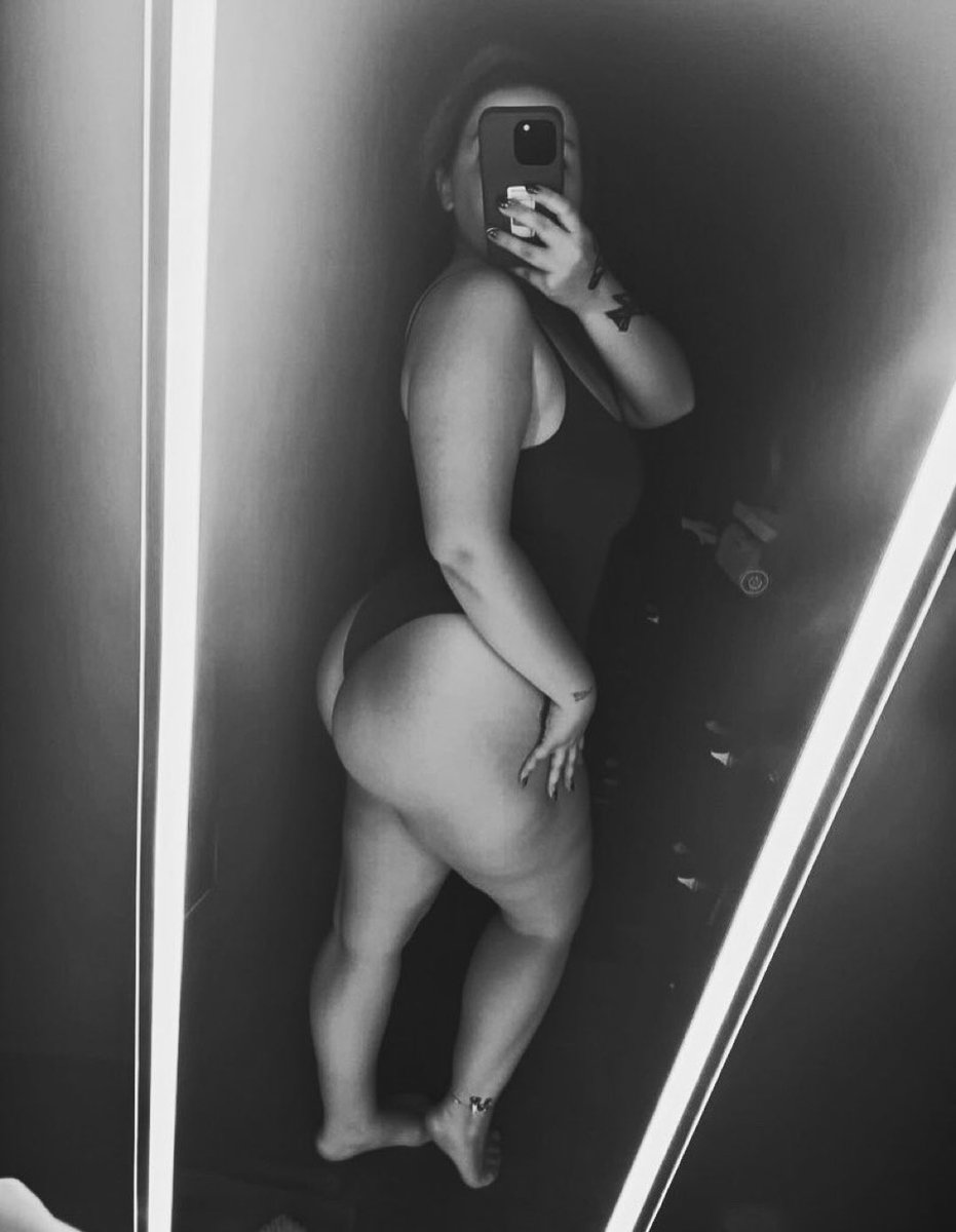 nxtdoorco's tweet photo. Single af.. slide into my dm’s https://t.co/rcRCMLDmh5