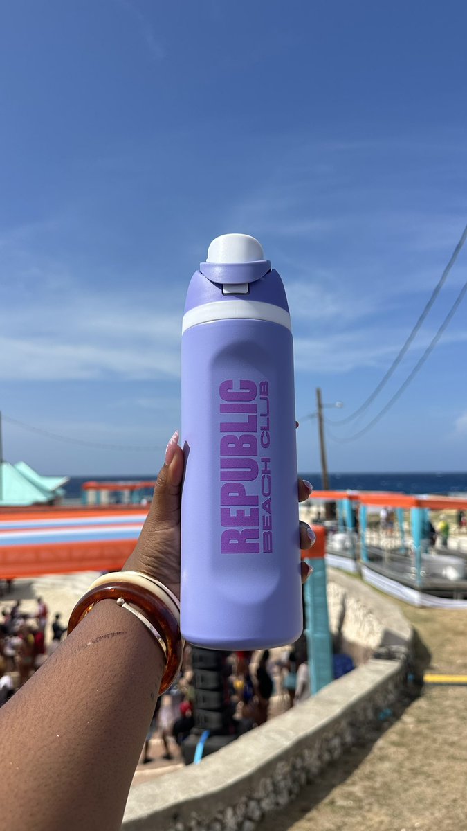 RepublicBeachJa's tweet photo. Heritage! 

Show us your #RepublicBeachJa tumbleeerrrrrrr https://t.co/oxxoX9k9Ee