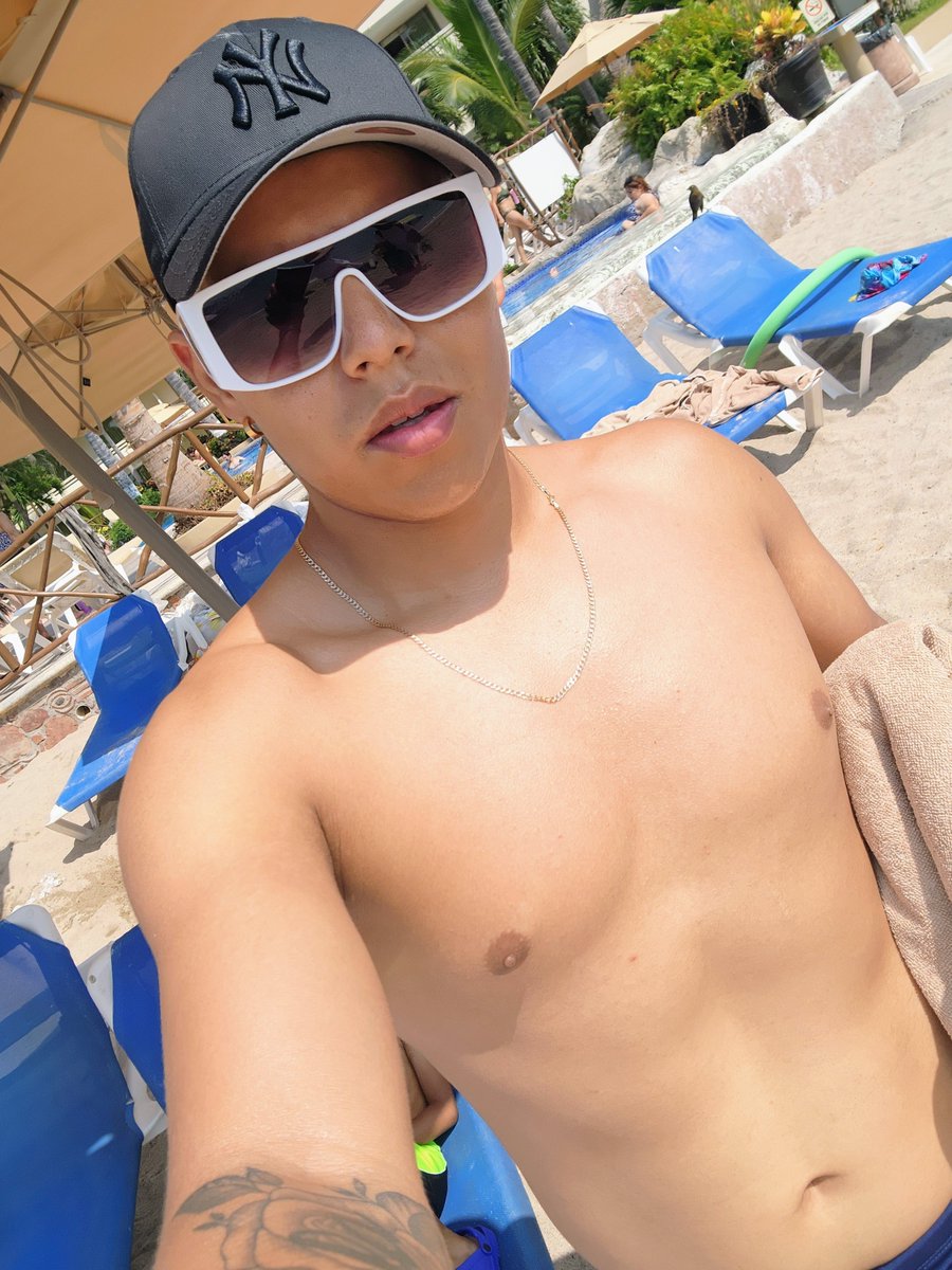 fredipass's tweet photo. Tarde en la playa! https://t.co/wcoWg9vAOW