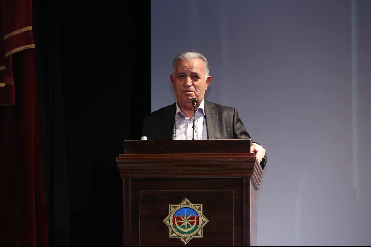 GulerSultanzade's tweet photo. Qərbi azərbaycanlı alim, professor İsfəndiyar Ağayevin yeni fundamental dərsliyi təqdim olunub https://t.co/mf5st4tbn4