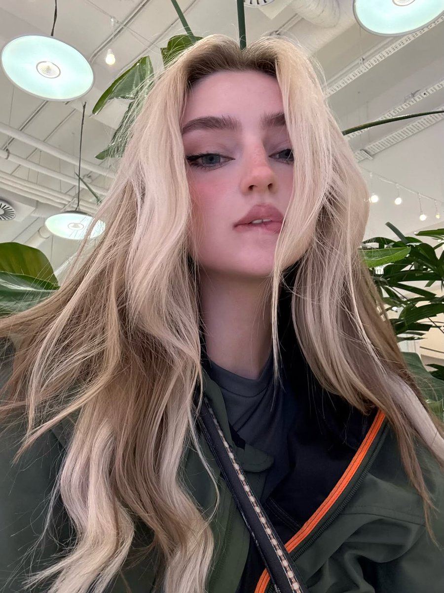 REVELACl0N's tweet photo. https://t.co/RUXHpkWQro