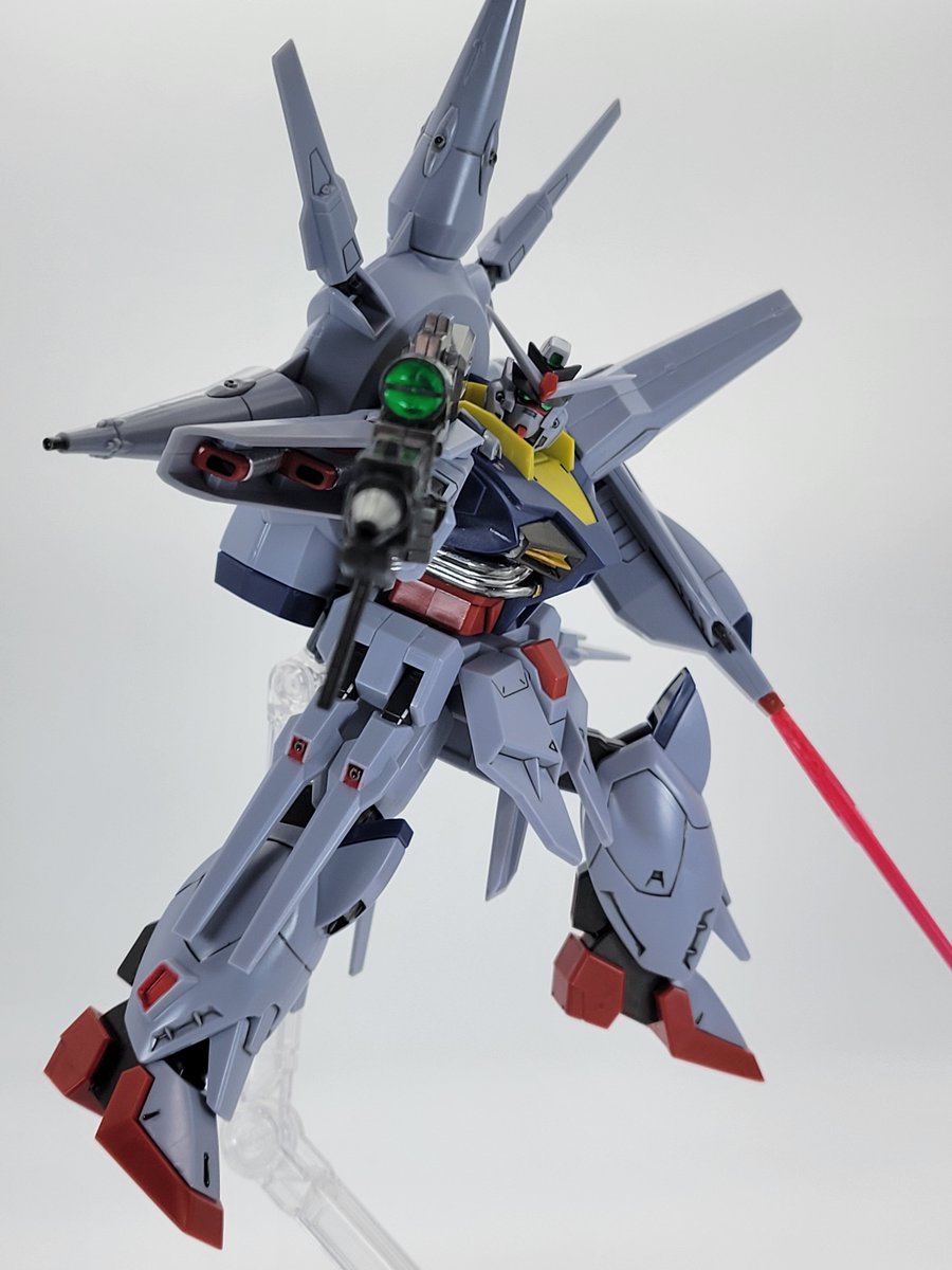 vergil_core's tweet photo. プロビデンスガンダムの作業進捗ですが、完成しました～🎵
結構、カッコいいですね～🎵ちょっと短足ですけど😅
古いキットなので、色分けできてないとこがちらほらと。
今回の部分塗装はArrtxの赤が活躍しました‼️
いつもの青バーニアでもなく光らせませんでした😅
#ガンプラ
#プロビデンスガンダム https://t.co/DOhjDa6tei