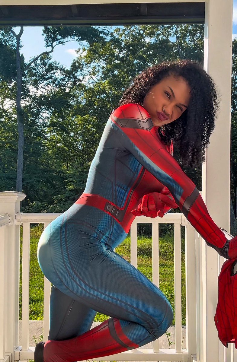 itseliciaxo's tweet photo. Happy Spider-Man Day! https://t.co/Rq7mC1UO8r