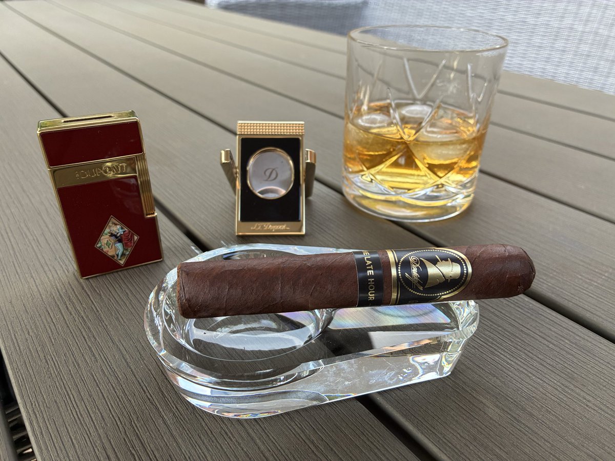 AJS1935's tweet photo. That was sublime 👌 #davidoff #churchill #cardhu https://t.co/kombGtlE81