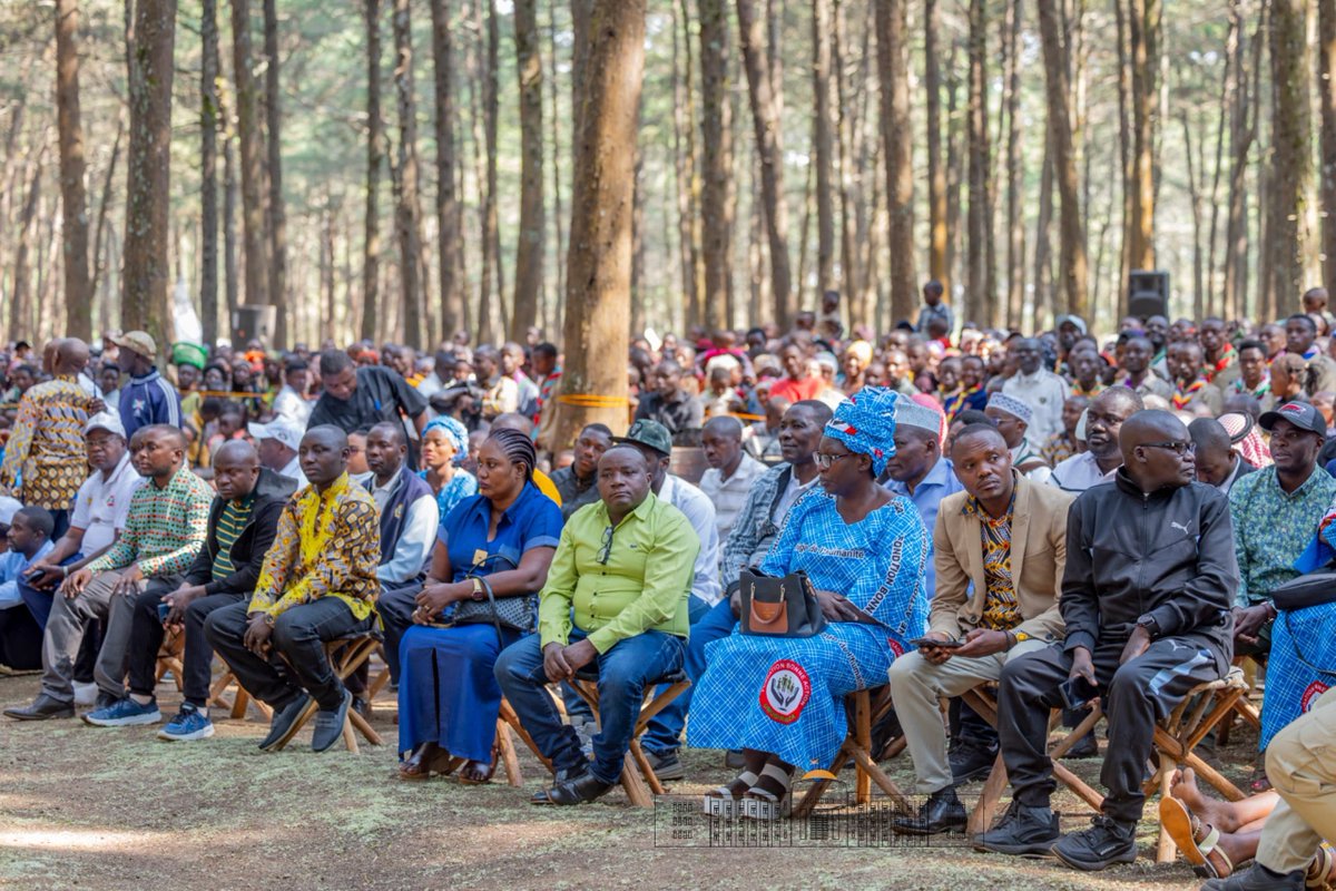 Flicien161629's tweet photo. Accompagné de SE @Burundi1stLady,le Président de la République du Burundi SE @GeneralNeva s'est joint,ce 1er Août 2026,à la population Commune #Gitega ds les cérémonies de la célébration de la fête communale célébrée au niveau national le 1er samedi du mois d'Août de chaque année https://t.co/e2CBhjeWrp