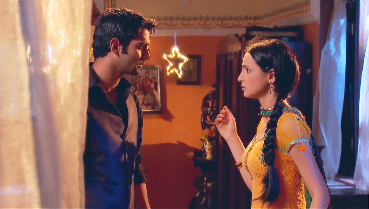 isay_790's tweet photo. Maybe kiss? Hug?? Anything such idiots 😭😤♥️ #isspyaarkokyanaamdoon https://t.co/pPqVpPXq7C