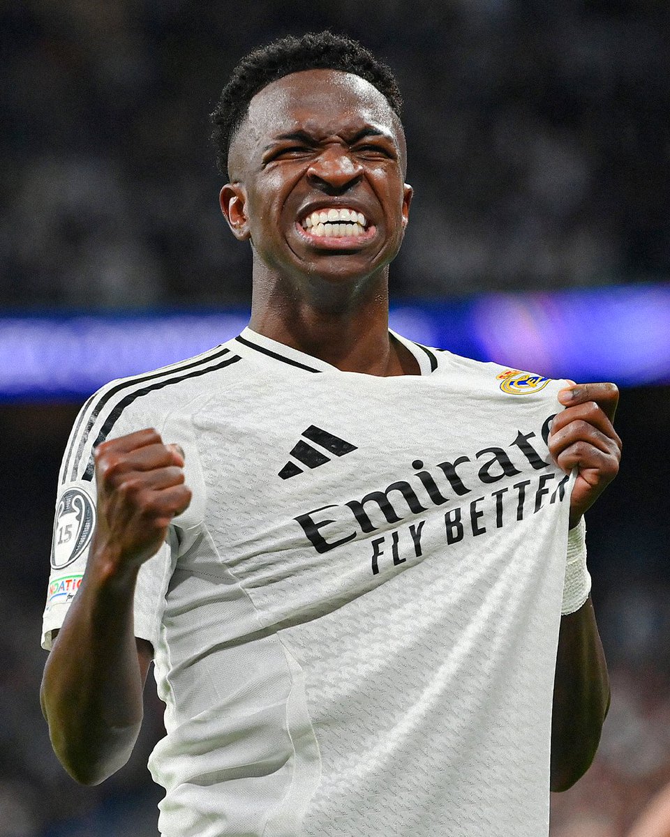 footballontnt's tweet photo. Vinicius Jr's numbers in all competitions for Real Madrid:

🏟️ 375 games
⚽️ 128 goals
🅰️ 100 assists

How would he get on if he came to the Premier League? 👀 https://t.co/0FlXibVp99