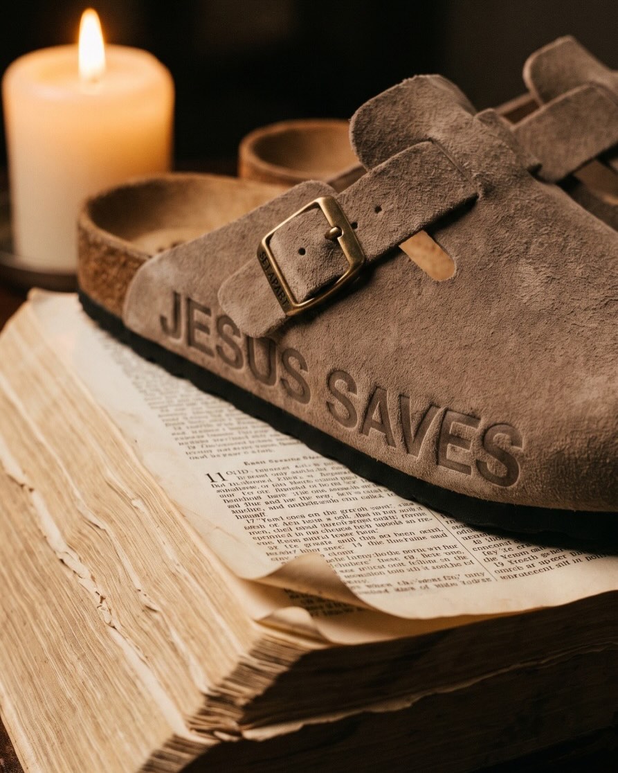 utdMaggie's tweet photo. christian  designed clogs for gen z https://t.co/WMgmInwYOt