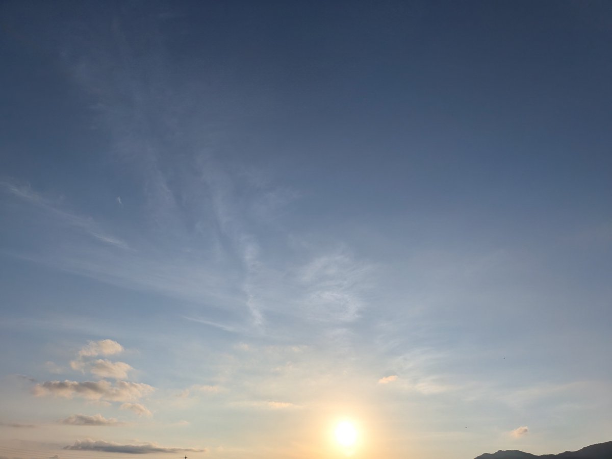 tomutomusann's tweet photo. 久々の投稿！
今日で３１歳を迎えました！

キャンペーン巡りは引き続き継続！
アメブロの方は色々と考え退会！

七月下旬の地震は物が散乱！
余震が続いていますが、普段通りに戻っていてパソコンスキル継続中！

落ち着いたら色々とアップします！
引き続き宜しくお願いしますね！ https://t.co/YUL2x2xKVZ