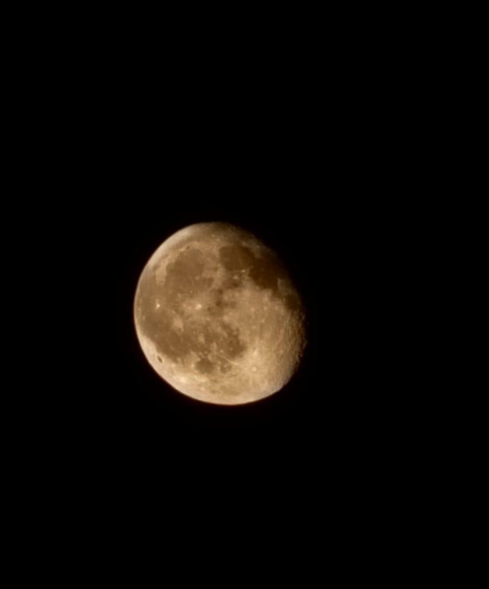 1_Ferdyyy's tweet photo. Ay geceye muhtaç, gece ise ona aşık… https://t.co/AGWeS1UmLi