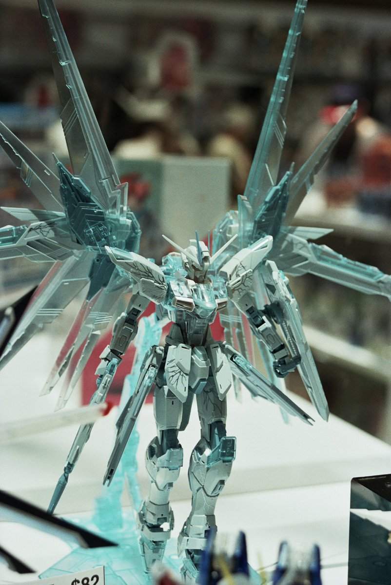 terpetual's tweet photo. Shot on 35mm at the @gundambase_t pop-up 🎞️ https://t.co/XHBUEtTsvg