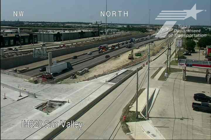 krldtraffic's tweet photo. #SECONNECTOR: SB IH-820 @ Sun Valley - incident in the left lane has traffic backed up from the 287 split. @KRLD #KRLDTraffic #1080KRLD #trafficalert @TxDOTFortWorth #Waze https://t.co/KUDQhKIXgq