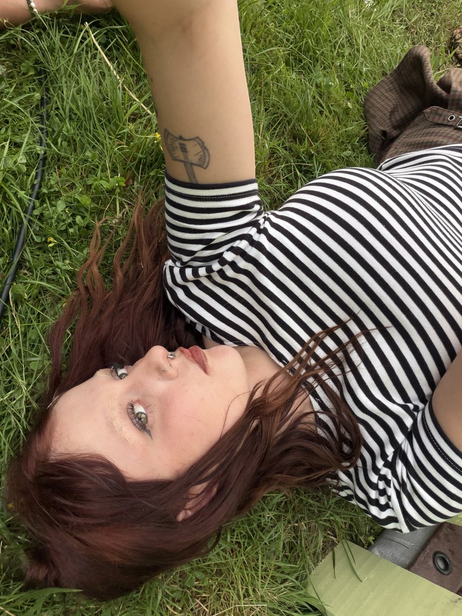 davidbazinga's tweet photo. Music Festivals Make Girls More Beautiful https://t.co/NHCRS8s5MY