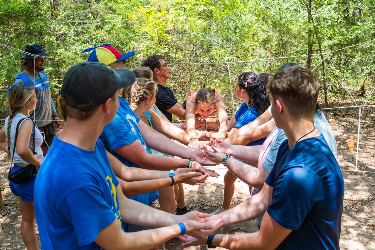 SE1909's tweet photo. At the Big Blue Experience, #SEBound students prepared to become future leaders on campus at this overnight camp with activities built on trust, team spirit and inspiration.
See a full gallery of all the fun - visit https://t.co/fI89QolIeY
#BigBlueExperience | @SEOSL https://t.co/mzgXsw8Mwr