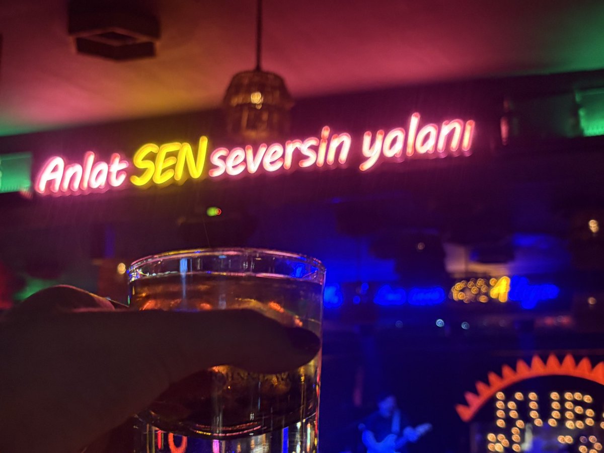 srcaeliff's tweet photo. 🥃😀 https://t.co/FpNWMqZZNj