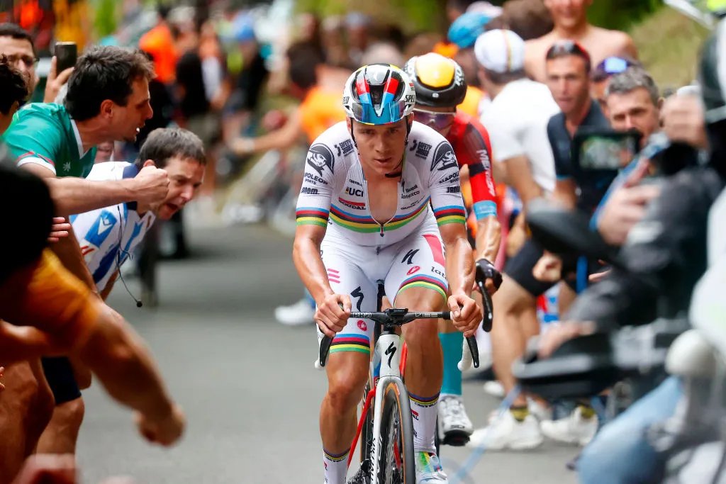 faustocoppi60's tweet photo. Remco Evenepoel climbing Murgil-Tontorra on the way to San Sebastian victory, 2019 - 2022 - 2023 - 2026. 

#Klasikoa2026 https://t.co/DyH8egW3tk