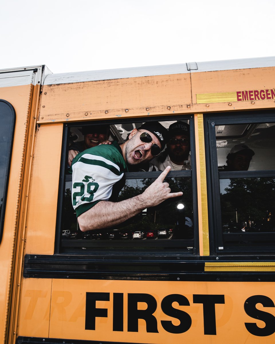 nyjets's tweet photo. Jets nation, you rock 🤘 https://t.co/vtssqRGATh