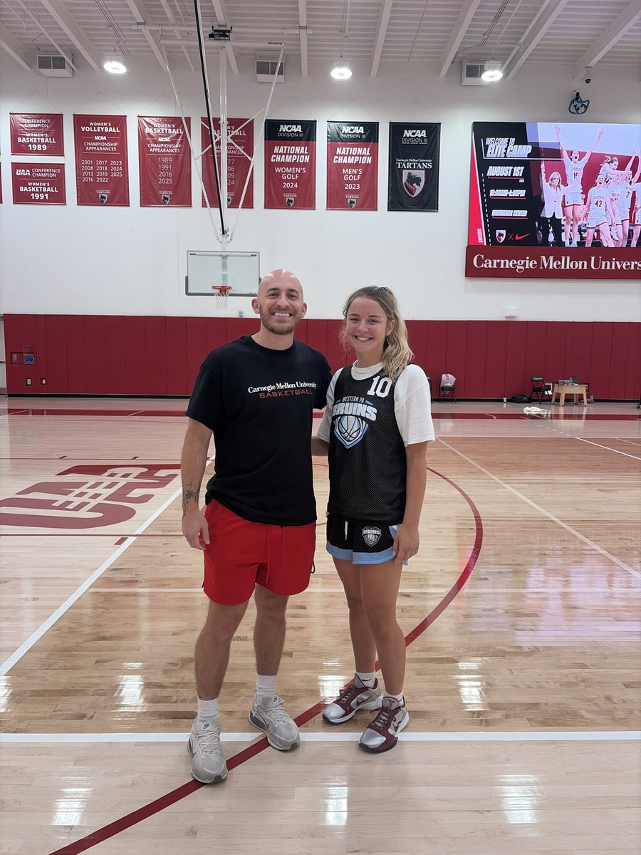 LaMendolaLuci23's tweet photo. Thank you @cmutartanswbb for a great elite camp! Big thank you to Coach McConnell-Miller and Coach @mikematisi for the invite and an enjoyable experience! #gotartans ❤️🖤 https://t.co/GGKVfhUhzv