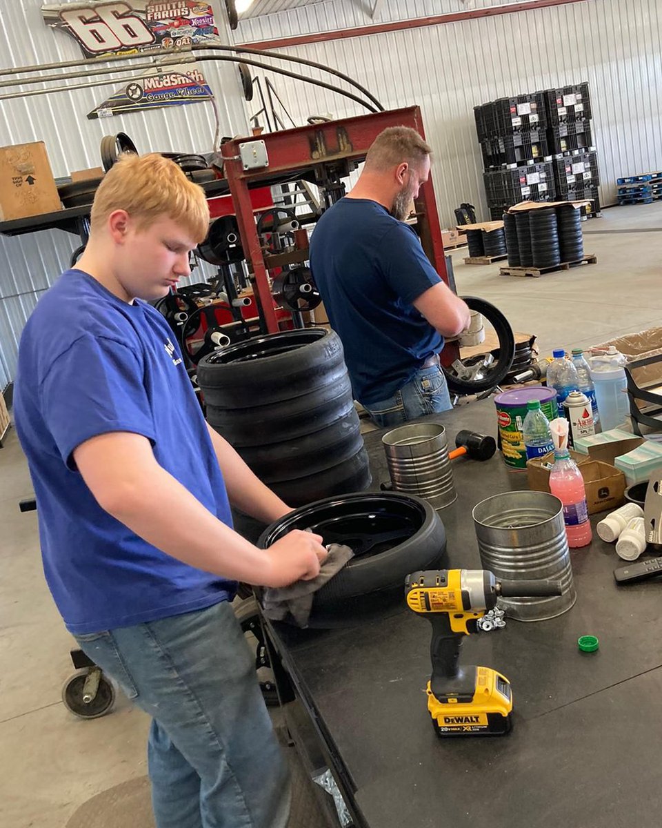 mudsmithGW's tweet photo. Winter planting season waits for no one. These wheels are built, checked, and ready to head out to farmers who need them.

Wherever they're going, they'll be on the planter or your drill before the ground is ready, and still running when the last pass is done.

☝️ Link in bio to get yours before winter planting starts.