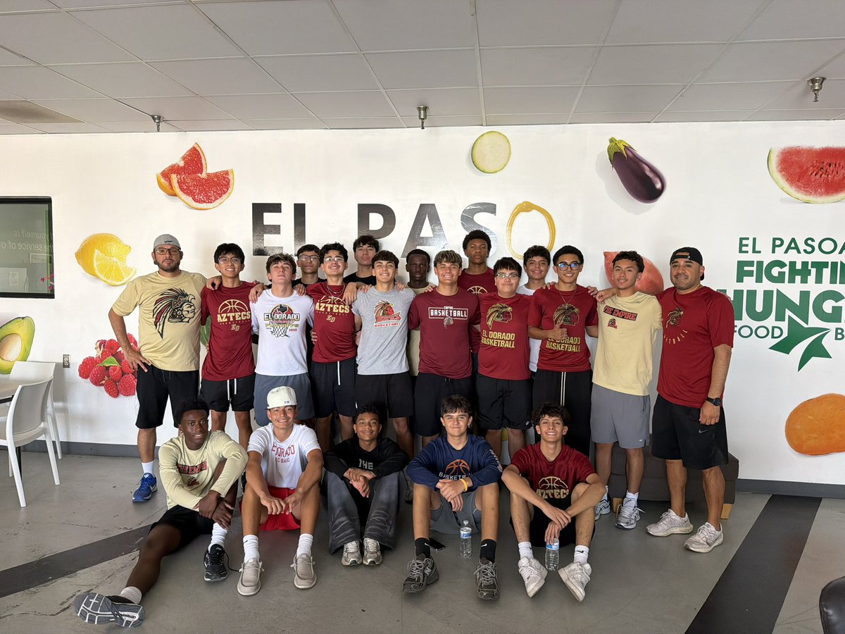 ElDoHoops's tweet photo. Our first OCC Community Champions event is in the books! Thank you to the EP Fighting Hunger Food Bank for giving our Aztecs the opportunity to give back to the community that has played a key role in who they are today. @EDAztecs_HS @Coach1Martinez @MHuante_AMS @SocorroISD #OCC https://t.co/e1v3hgbKJ4