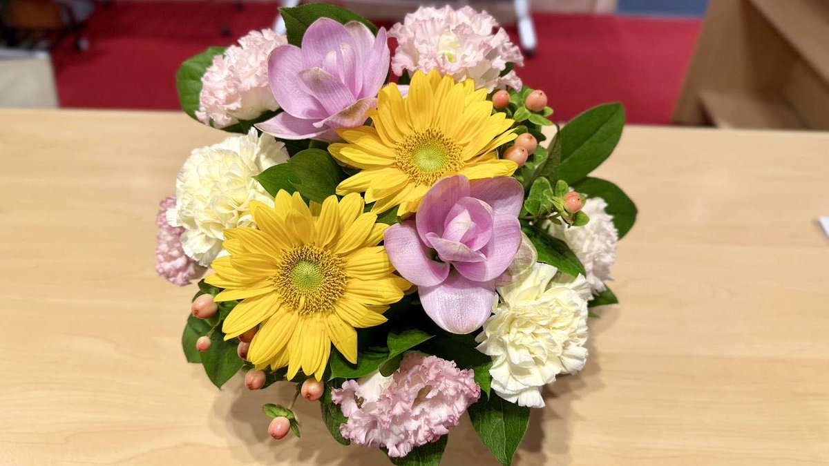 kazuhito_1111's tweet photo. 【神人 今日の一言2026.8.2】
〜挨拶が生む良き人間関係〜

明るい声で
挨拶ができる人になりましょう

おはようございます
行ってきます
こんにちは
本日も宜しくお願いします
お世話になっております
いつもご苦労様です
いつもありがとうございます
お疲れ様でした
お先に失礼します
お帰りなさい
大変お世話になりました
また宜しくお願いします
お力添え下さり感謝申し上げます
おやすみなさい
･･････

相手も 周囲もきっと
気持ち良く感じられますから

みなみなうれしうれしたのしたのし
かわるかわるありがたいありがたい
あいをいただきさしあげひろがる◎
神人 拝

神人-kamihito-公式YouTubeチャンネルよりシェア
https://t.co/tUJwWXT1b0
