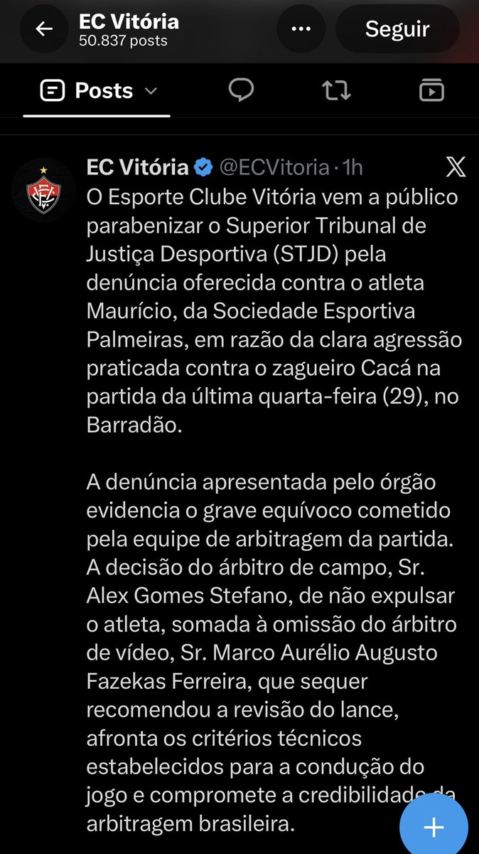 ElitonJones's tweet photo. Ano passado a putinha dos IMUNDOS foi o São Paulo.
Este ano será o Vitória. Sim, o clube que há pouco tempo atrás foi roubado em pleno Maracanã pra este mesmo time. 
Palmeirenses, entendam que somos nós por nós mesmos.
Farão de tudo pra que o Palmeiras não ganhe este brasileiro. https://t.co/7GJKiRfY8o