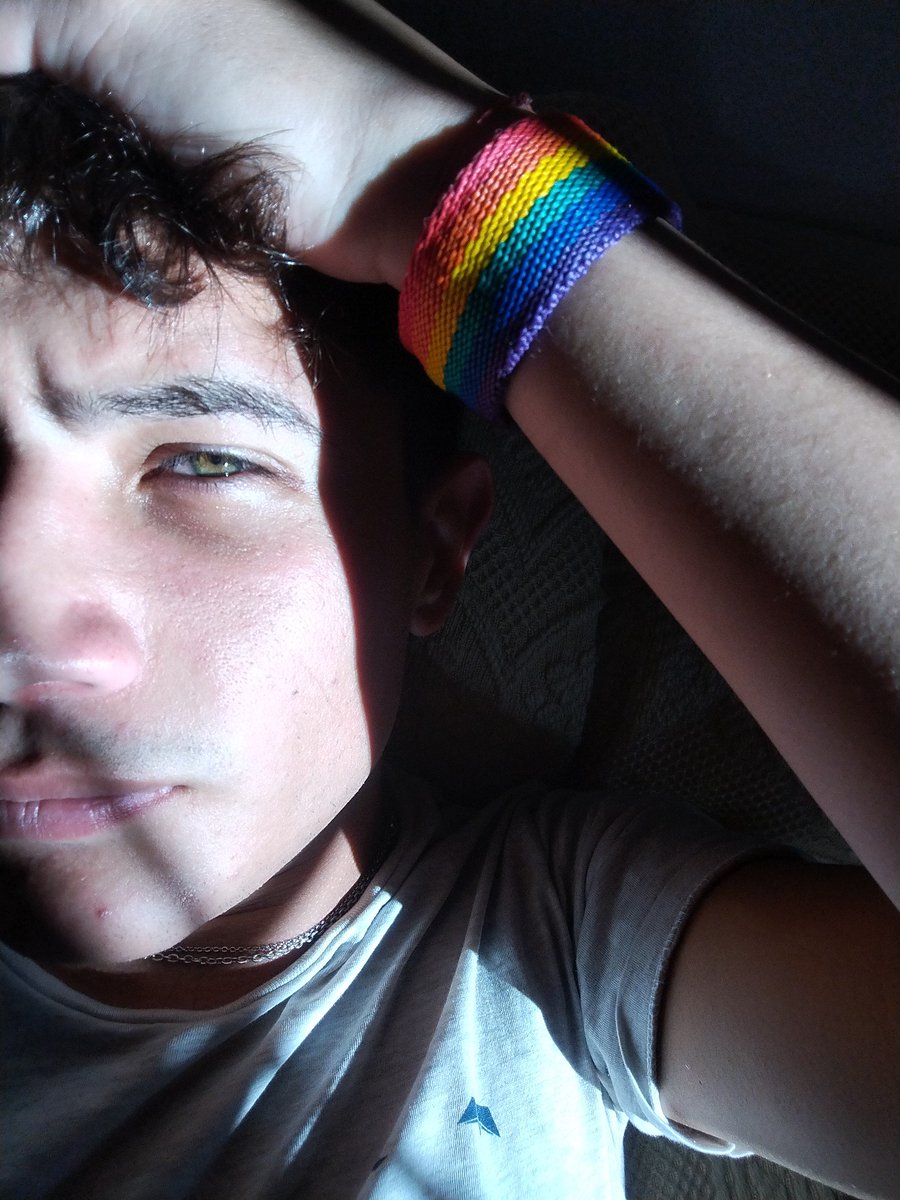 2_kevinw's tweet photo. Él favorecido por la genética https://t.co/OkQGYCUg75