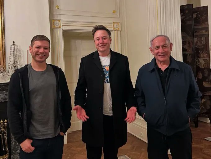 YourAnonCentral's tweet photo. The Netanyahu family with uncle Putin, uncle Trump, and uncle Musk. https://t.co/be7TSSGuMP