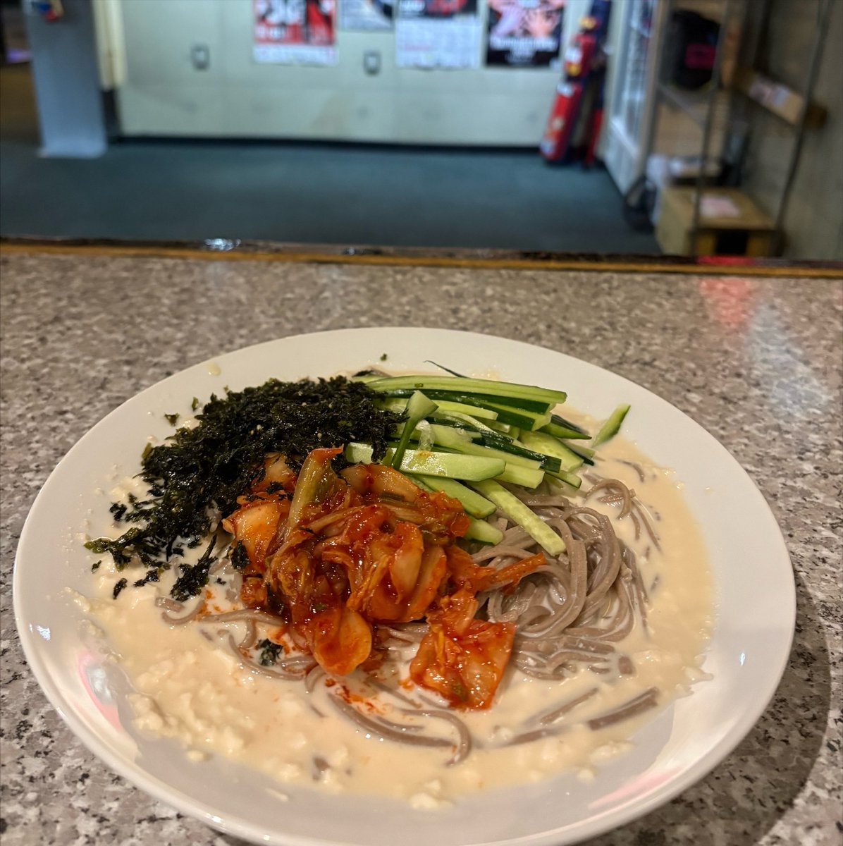 dietpnk's tweet photo. 最近積極的に自炊したり(コングクス風蕎麦美味しかった🤤)、外食でも普段食べないようなものを選んでみたり、レディースデー直前で77.2キロまで落ちてきた！！👏👏
6月7月仕事忙し過ぎて全然ホットヨガ通えてなかったので、今月は積極的に負荷多めのレッスン受けて体幹も鍛えていきたい所存！🧘‍♀️🧘‍♀️ https://t.co/lAUJUx3e8A