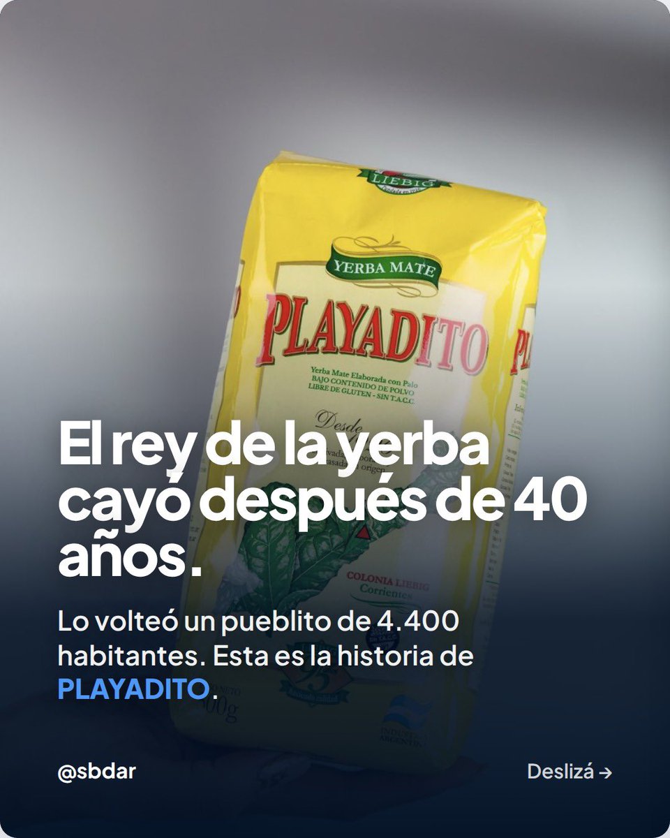 arielsbdar's tweet photo. El rey de la yerba reinó 40 años. Lo volteó un pueblito de 4.400 habitantes.

> Esta es la historia completa de la guerra de la yerba. Guardala.

> 1924. La Primera Guerra dejó a Alemania en ruinas. Un grupo de familias de Karlsruhe y Pforzheim decide que ahí no hay futuro: cruzan el océano buscando un lugar donde trabajar en paz. El 29 de mayo bajan en un paraje del norte de Corrientes llamado Curuzú — "cruz" en guaraní, por una cruz de madera solitaria que había en el lugar.

> No tenían plata. No hablaban el idioma. Y la tierra ni siquiera era de ellos: se la compraron a crédito a la Compañía Liebig, con cuotas durísimas. El pueblo terminó llevando el nombre del acreedor: Colonia Liebig.

> Ese mismo año, a 40 kilómetros, empezaba la otra historia. En Gobernador Virasoro, los hermanos Navajas sembraban yerba en la estancia familiar de más de 1.000 hectáreas. Su padre lo había intentado en 1912 con 2.000 plantas y había fracasado; los hijos insistieron y les salió. De ahí nacería Taragüí, la marca que iba a reinar durante décadas.

> Dos historias opuestas. El mismo año. A 40 kilómetros.

> Los colonos, mientras tanto, hicieron lo único que podían hacer para pagar las cuotas: juntarse. En diciembre de 1926 fundaron la Cooperativa Agrícola de Colonia Liebig. Nadie era dueño de nada. Todos eran dueños de todo.

> Y durante 50 años fueron invisibles: vendían yerba canchada a los molinos, al precio que los molinos decidían. La marca la ponía otro. La ganancia se la llevaba otro.

> Hasta que en 1979, en plena crisis de precios, los hijos de los fundadores tomaron la decisión que cambió todo: pusieron su propio molino. Dejaron de vender materia prima y empezaron a vender una marca. El nombre lo puso el mapa: Playadito, un paraje de la zona, llamado así por su planicie.

> En los 90 vino otra crisis: sobreoferta, precios por el piso, su liderazgo regional amenazado. La respuesta fue ir por todo el país. Sin un peso de publicidad. Su única campaña: el mate que te ceba un amigo.

> Y funcionó lento, como todo lo de ellos. Hasta que en enero de 2025 pasó lo impensado: por primera vez en más de 40 años, Las Marías (Taragüí) dejó de ser la número 1. Los números del INYM: 4,89 millones de kilos contra 4,05 en un solo mes.

> En todo 2025, Playadito vendió 56,7 millones de kilos. Más que las cuatro marcas del grupo Las Marías juntas (49M). Hoy son 130 productores asociados, más de 200 empleados, presencia en 29 países. Todo sigue siendo de la cooperativa. En un país donde la yerba está en más hogares que casi cualquier otro producto, la que más se vende la hacen chacareros.

> No te cuento esto para idealizar a nadie: tardaron 100 años, y el gigante sigue ahí, a 40 kilómetros, queriendo recuperar el trono.

> Pero la foto de hoy es esta: una historia empezó en una estancia. La otra, bajando de un barco.

> Ganó la del barco.