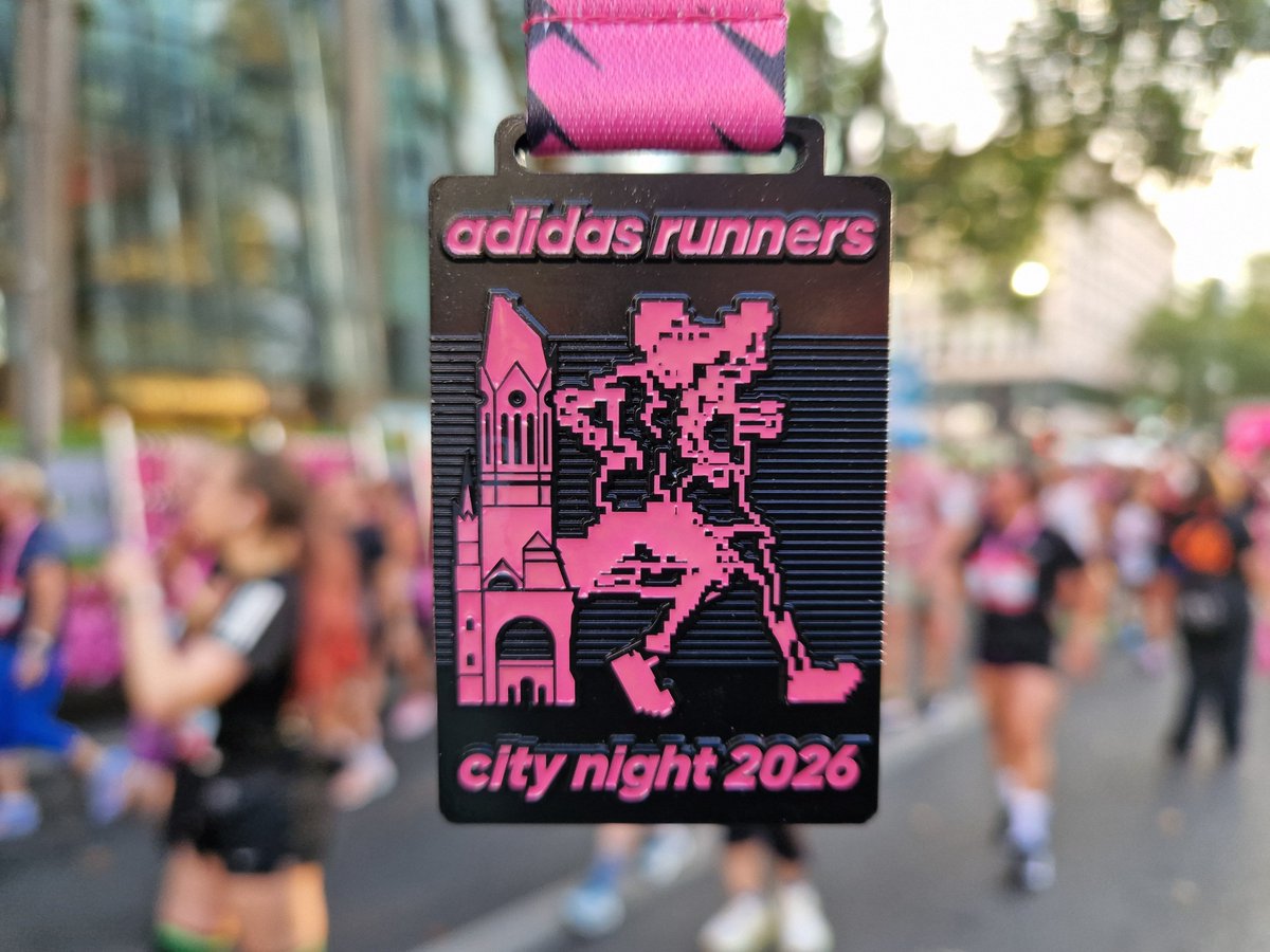TheFrog41007428's tweet photo. City Night Run
#berlinvibes https://t.co/fk10hPF7xX