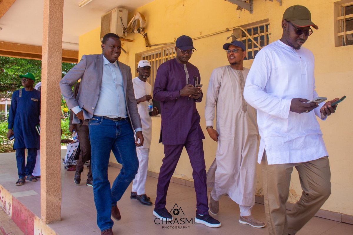 chrasml's tweet photo. Visite de courtoisie et de travail de la SEN-PNA au CHRASML

Dans le cadre de sa tournée nationale, la SEN-PNA, conduite par son DG, Dr Seydou DIALLO, accompagné des responsables de ses différentes directions, a effectué une visite de courtoisie et de travail au CHRASML.

#MSHP https://t.co/zZ4unZa2Ao