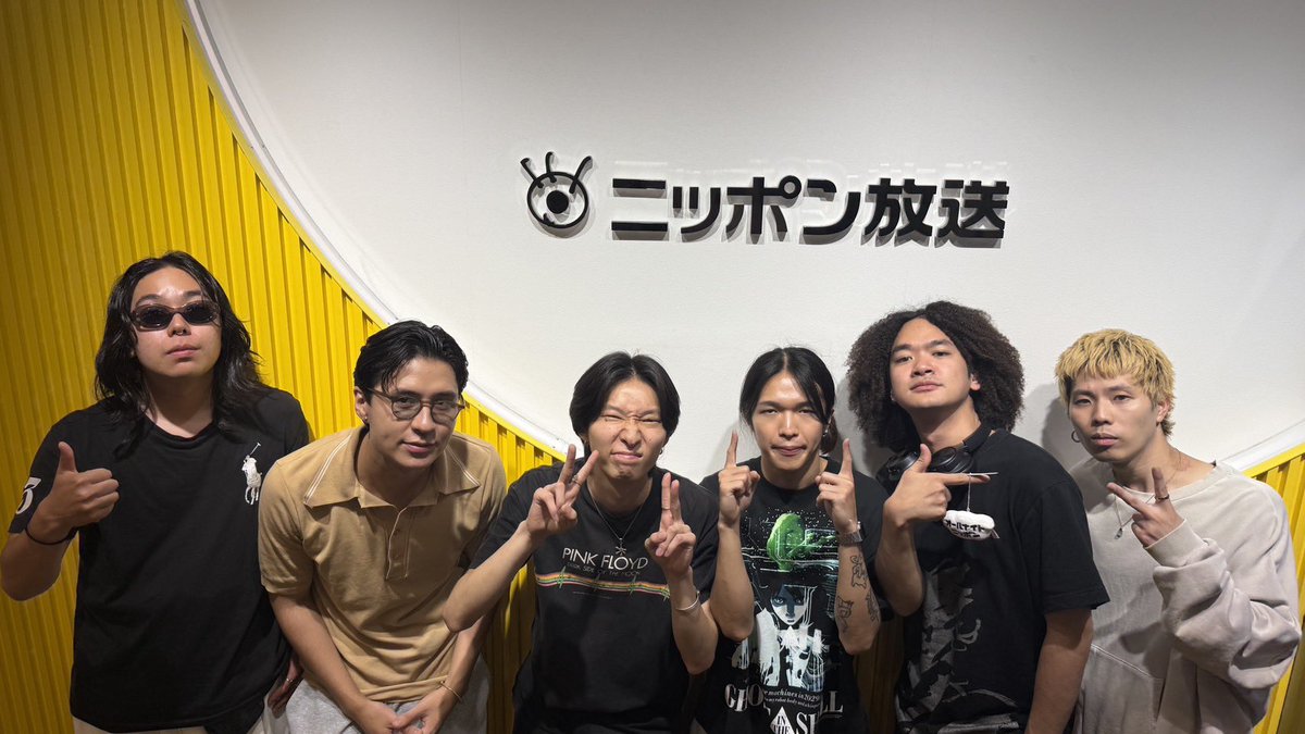 Ann_Since1967's tweet photo. ＼#Billyrrom のオールナイトニッポン0／

Billyrromが生放送でお届けしました✨
メンバーがテンションを上げるために
とった秘策とは...！？

メンバーのshunsukeは身体に
GPSつけられても走って振り切れる🌬️

📻radiko
https://t.co/l6hkGmnyEN 

📱17LIVE
https://t.co/6gwWSIrK5F

#BillyrromANN0 https://t.co/GtvBXll9ak
