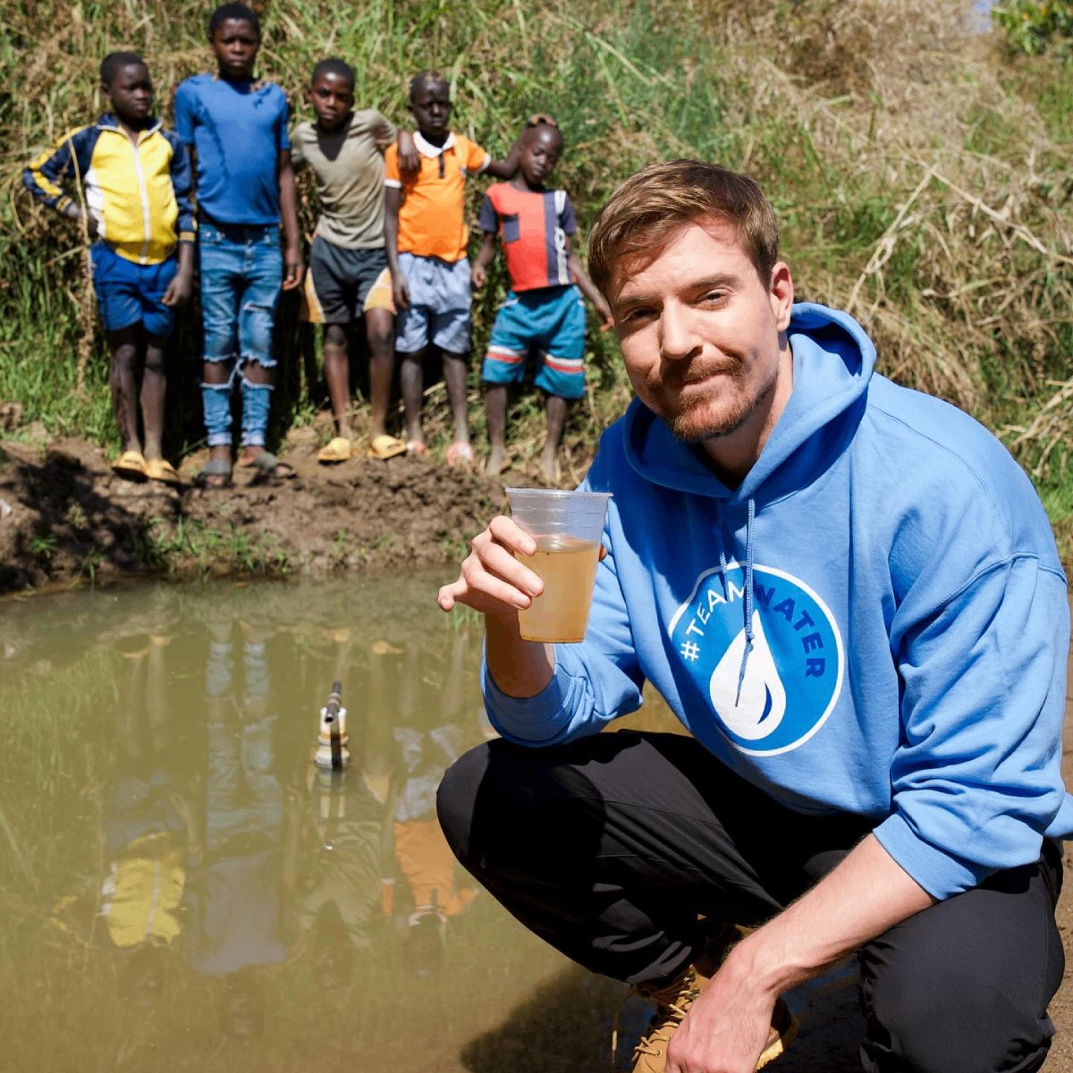 Dexerto's tweet photo. MrBeast’s $40M TeamWater campaign has brought clean drinking water to 225,472 people in just one year

One project even helped reopen a maternity ward in Rwanda https://t.co/Nq6dbPewiO