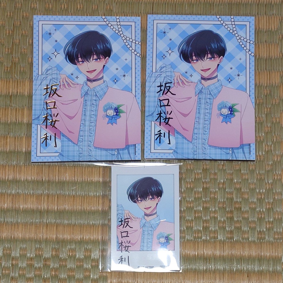 fig_berry's tweet photo. @aki_mooochi 初めまして、検索より失礼します。
桜利ビジュカ箔&amp;ノーマル、特典を所持しておりますが、多聞ビジュカ箔との3:1の交換は可能でしょうか？
ご検討よろしくお願いします。
📮多聞くん https://t.co/6kAm30g67M
