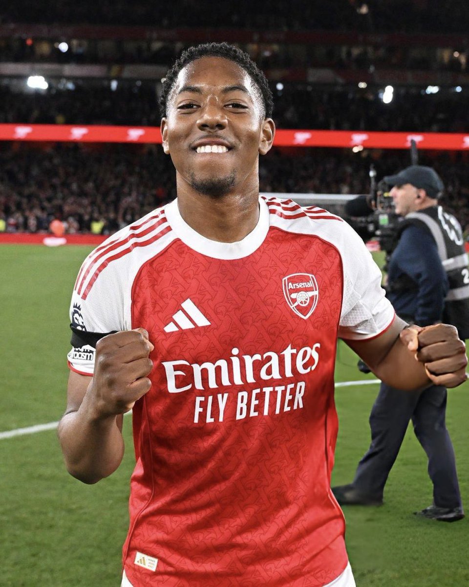 afcstuff's tweet photo. 🚨 Manchester United are investigating whether a deal for Myles Lewis-Skelly is possible & are aiming to see whether Arsenal would do business, given Arsenal plan to spend big over the next few weeks.

Arsenal prefer to keep Lewis-Skelly, but there is a sense the situation could change if they complete an expected deal for Bruno Guimarães & another for Vinicius Junior. The changed dynamic could mean him having to re-assess his future. 🤔🏴󠁧󠁢󠁥󠁮󠁧󠁿 [@MiguelDelaney]