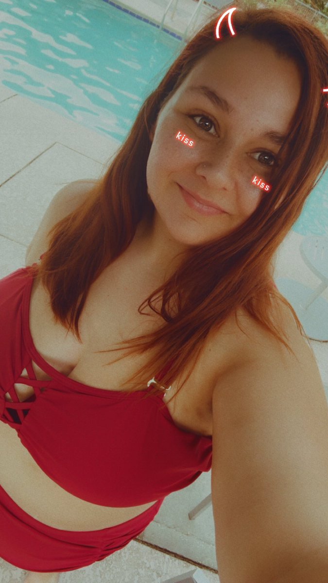 LillyJones1119's tweet photo. Pool day, nerds! How about you tribute and hangout while I get a tan😈

#wedgies
#nerds
#findom
#paypig https://t.co/ggBrnmd72N