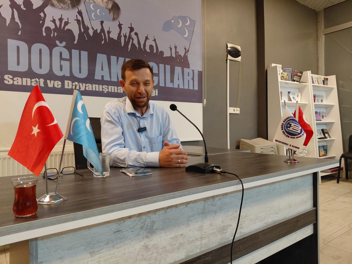 bdakonya's tweet photo. Boykot Marketi uygulamasında öncü isim olan Nar Gross Marketleri Yönetim Kurulu Başkanı Hasan Hüseyin Uçar "Yaşam Boyu Boykot ve Boykot Marketlerin Önemi" başlıklı sohbetini gerçekleştirmiştir. 

Program sonunda Hasan Hüseyin Uçar'a İBDA Mimarı Salih Mirzabeyoğlu'nun "Üçışık" isimli eseri hediye edildi. 

Başta Nar Gross Marketleri Yönetim Kurulu Başkanı Hasan Hüseyin Uçar'a ve katılım sağlayan tüm gönüldaşlarımıza teşekkür ediyoruz....