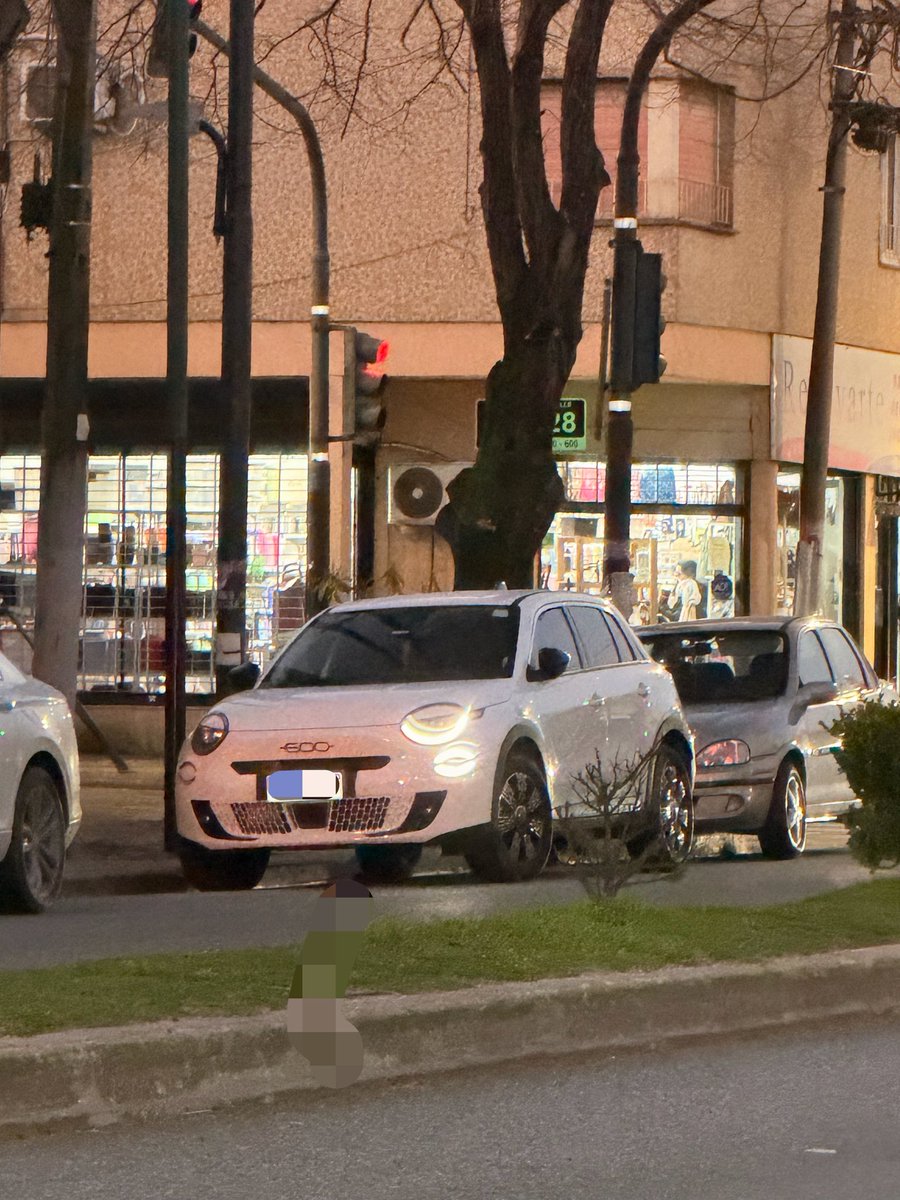 SunshineCarsArg's tweet photo. No Alberto que le hiciste al auto 😓 https://t.co/u7BJ04fORA