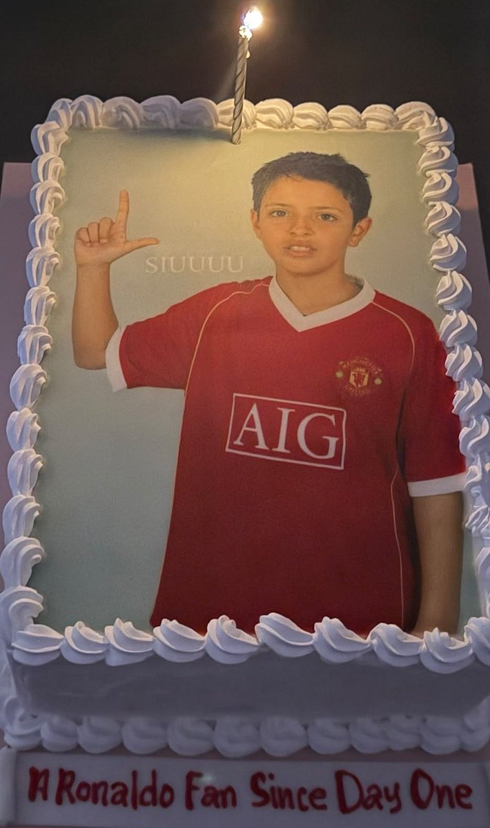 Falk_34's tweet photo. Happy Birthday to me  
after more than 19 years as a Ronaldo fan 🥳🥳🎈🎈 https://t.co/7lstHN4iJa