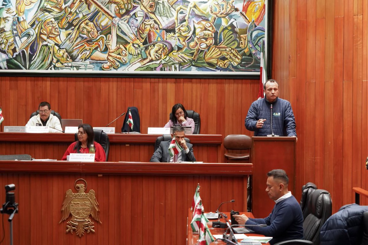 CAR_Cundi's tweet photo. Nuestra Ruta de Preparación Climática es la estrategia con la que fortalecemos la capacidad de los territorios para enfrentar los efectos del cambio climático. En ese marco, presentamos ante la @AsamBoyaca las acciones que impulsamos en adaptación y protección ambiental. https://t.co/J4n1ybn8WM