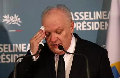 Benzino HYNKEL dictateur modéré à l'extrême #TAEM tweet media