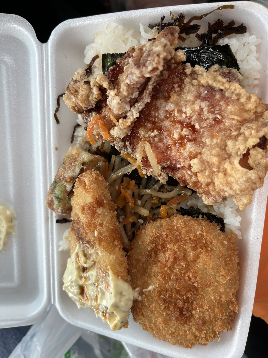 saunadaikich's tweet photo. 昨日は旅の疲れ🥱の後の定番のサウナ🧖‍♂️
サウナ飯🍚ウルスタ丼😋今宵の一献🥃
整った〜😁

#サウナ
#毎日サウナ
#サ飯
#高崎ウルスタ丼
#ウイスキー山崎
#白州ハイボール https://t.co/BkCqbNtMoS