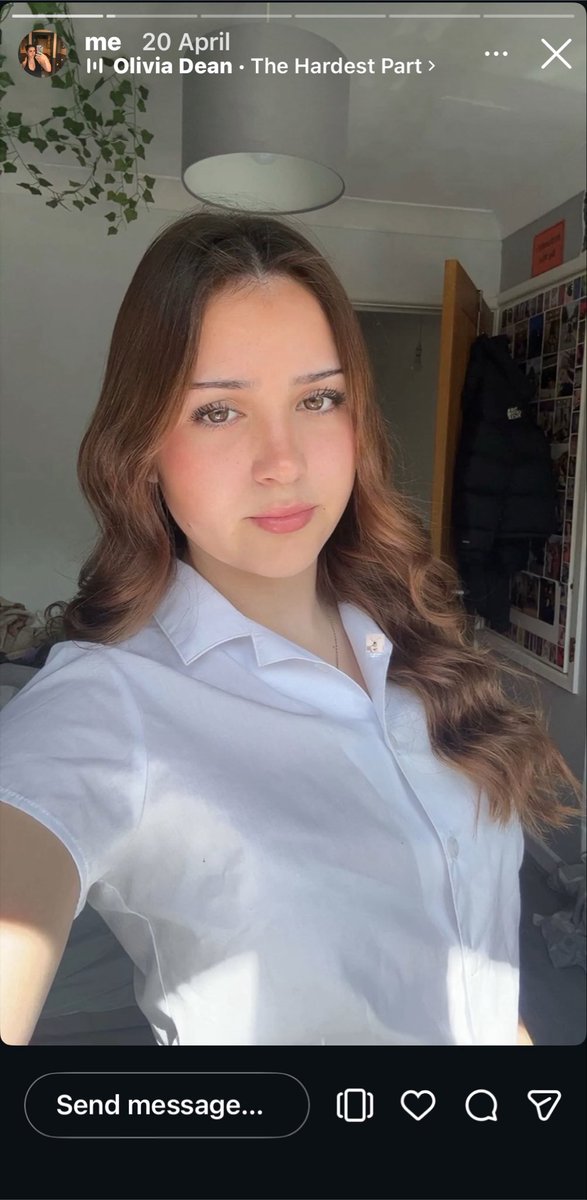 gfsender's tweet photo. anyone wanna try find my girlfriends instagram? real pics and proof. https://t.co/NkfD9kAEly