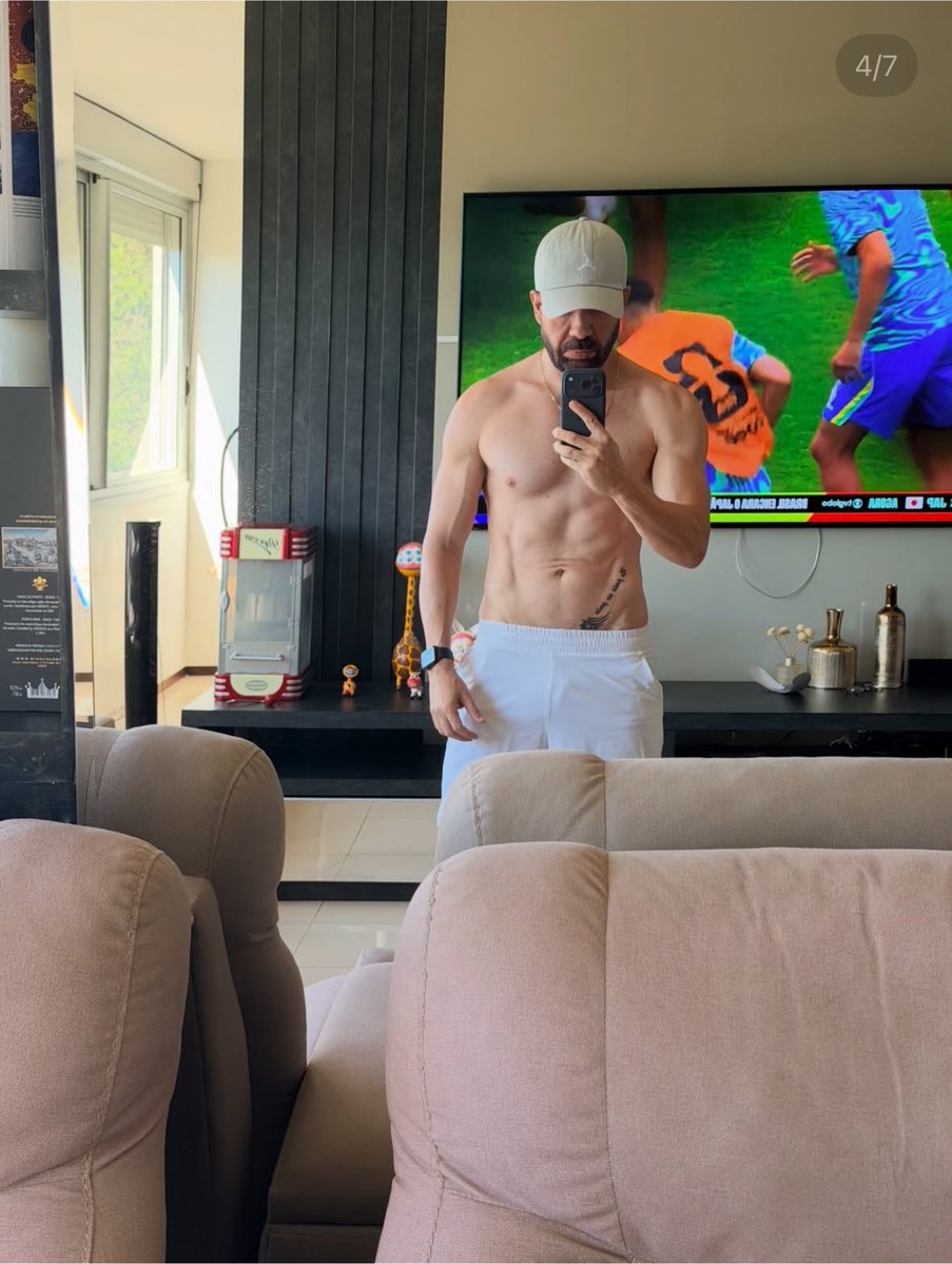 marioliveirain's tweet photo. Gente, o antes e depois do Janones, vocês viram? 👀 https://t.co/7FR9gTRanH