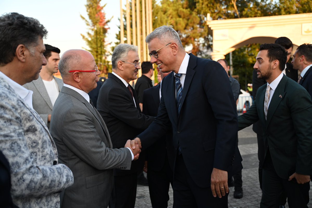 akpartibrs's tweet photo. İl Başkanımız Sayın Davut Gürkan, Sağlık Bakanımız Sayın Kemal Memişoğlu ile birlikte önceki dönem İl Başkan Yardımcımız ve Sağlık Bakanımızın Danışmanı Sayın Abdurrahman Tığ’ın evlatları Hafız Celal Tığ ve Ebrar Dökme çiftinin düğün cemiyetlerine katılarak mutluluklarına ortak oldu.

@davutgurkan 
@drmemisoglu