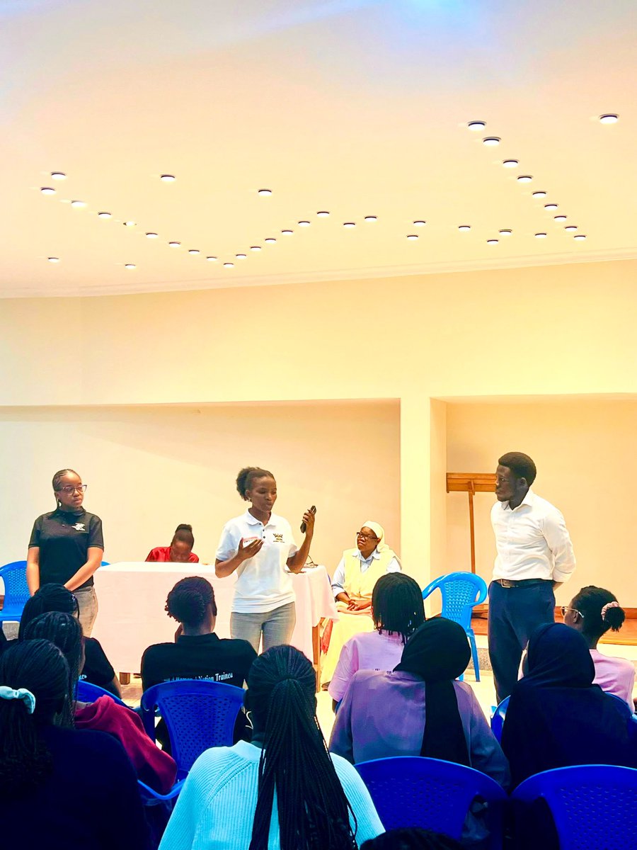 thee23surgeon's tweet photo. It's been a great honor as we welcomed and oriented fresh women of the might @marystuart. Chief of security urged them to be cautious.@MakGuild 
#boxers #safeguarding #AGraciousmakerere https://t.co/GzLglVIf2a